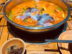 -快活林酸汤鱼鲜品火锅店(甲秀楼店)