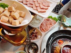-晓宇重庆火锅(赛格国际购物中心店)