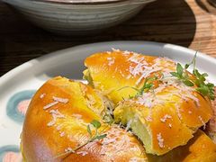 藤椒青酱姜葱鸡腿排贝果三明治-幸邻食堂