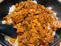 冠军卤肉饭-华餐馆(莫邪路店)