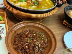 -有红鸡毛店·川菜(建设路店)