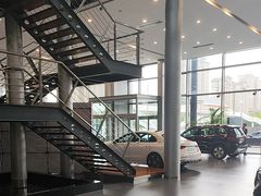 -天津波士信达奔驰4S店(卫津南路店)