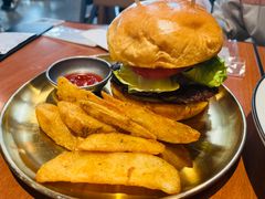 菠萝牛肉堡-魏斯理汉堡(西安沣东吾悦店)