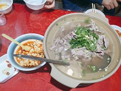 -冯烫烫跷脚牛肉·川菜小馆(武胜西街店)