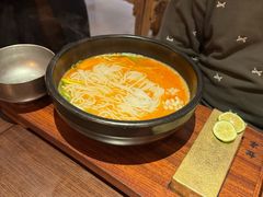 -银米·云南传统过桥米线(双廊黑金冠店)