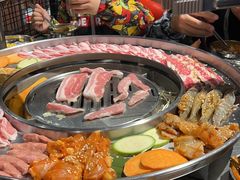 -哈哈碳都·牛肋条无限自助烤肉(台江万达店)