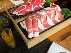 -湊湊火锅·茶憩(南京东路悦荟店)