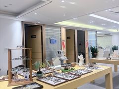 -Eziwish眼镜·蔡司授权店