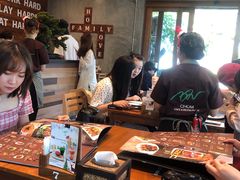 -Chom Cafe and Restaurant