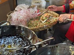 -半月镰胡姐脆皮萝卜饺子