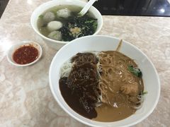 -华威达牛庄(黄埔大道西店)