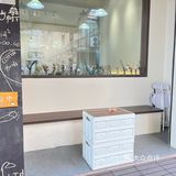 一间名为【树下】的咖啡店