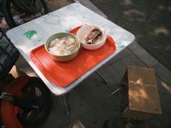 -周震馄饨