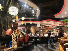 -四海一家自助餐(益田假日广场店)