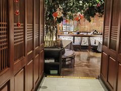 -八府香鸭·啫啫煲(华山路店)