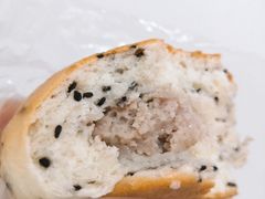 黑芝麻芋泥麻薯贝果-沁屋面包店(人民东路店)