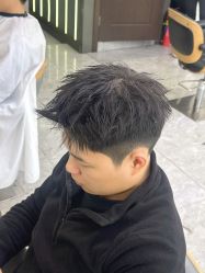 -藤野造型烫发染发