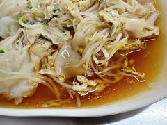 -后街女孩肠粉店