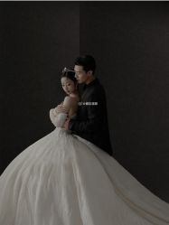 -至臻微拉婚纱摄影