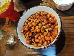 -虾弄弄海派小龙虾·牛羊蝎子火锅