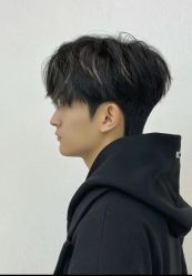 -一家只做男发烫染的店