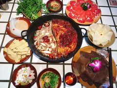 -贰回巷火锅馆(钟楼店)