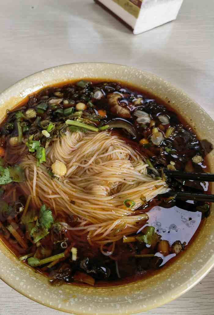 绵阳开元米粉(公兴店)-"上次在其他地方吃的红汤米粉,有点咸,这次.