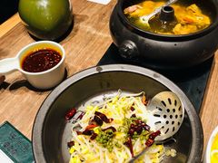 原味汽锅鸡-云海肴云南菜(浦江欢乐颂店)