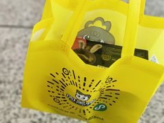 -周黑鸭(武汉天河国际机场五店)