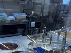 -牛吃草牛肉面(甬港南路店)