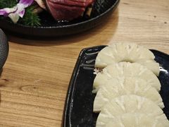 -青瓦餐厅·生鱼片·韩园烤肉(西塔店)