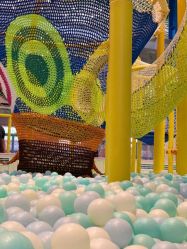 -塔塔王国·主题儿童游乐园(奥城商业广场店)