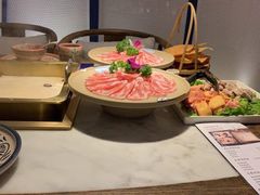 -尚尚仙·酸汤猪手·猪肚鸡火锅(华联万柳购物中心店)