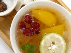 蔓越莓桃胶银耳-炖物24章·顺时轻养茶(杭州大厦店)