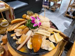 -一朵菌·野生菌探索家火锅(南亚店)