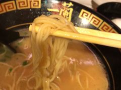-一兰拉面(梅田阪急东通店)