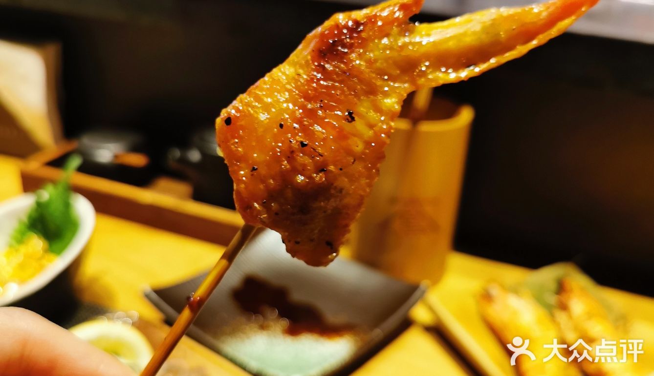 🍖这件烧鸟店，有什么与众不同？[胜利]