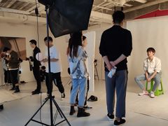 -金夫人化妆摄影职业培训学校