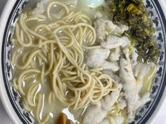 -明呈黄鱼面馆(斜土路店)