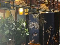 -八府香鸭·啫啫煲(华山路店)