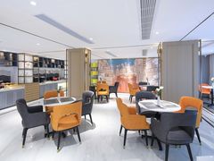 -白玉兰酒店(上海田子坊马当路地铁站店)