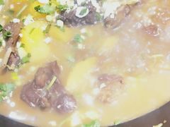 -袁小二大东北铁锅炖(吉祥村总部)