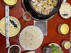 -菌之家·专业纯野生菌火锅·特色炒菌