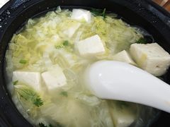 -闫家驴肉老店(华电一校店)