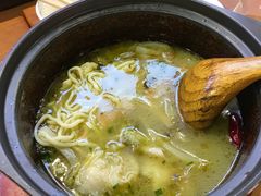 -周鱼小馆石锅酸菜鱼(活力汇店)