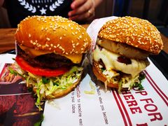 -The Habit Burger Grill 哈比特汉堡(世博店)