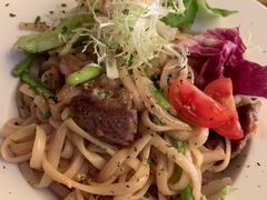 香蒜白酒露荀日本和牛粒烩扁意粉-layback cafe & bar