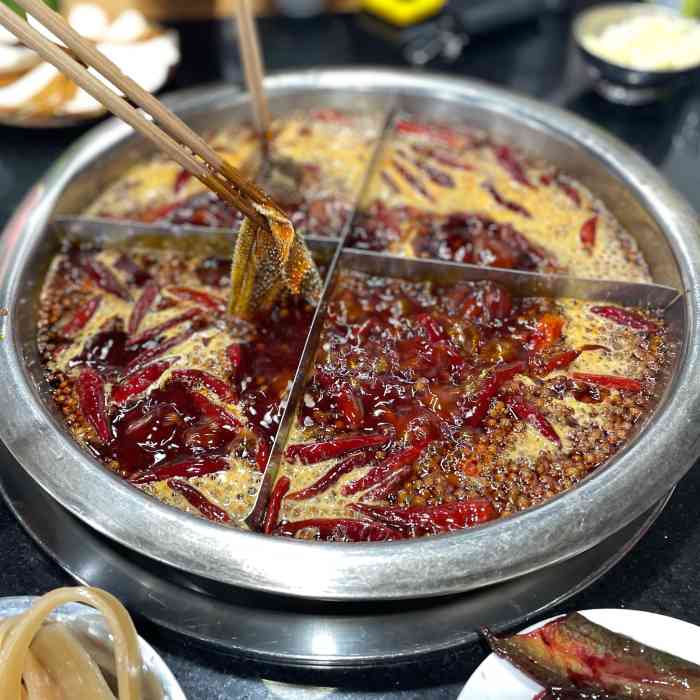 夜福火锅(临江门店)-"感觉还不错,味道感觉还行吧,一般.