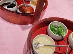 二层十味调料格-行家海鲜火锅酒家(静安寺店)