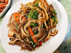 -蓝精灵饺子店